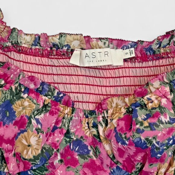 ASTR the label Dress Floral Smocked Pink Puff Sleeve Lined Size Women’s Sm - Picture 4 of 8